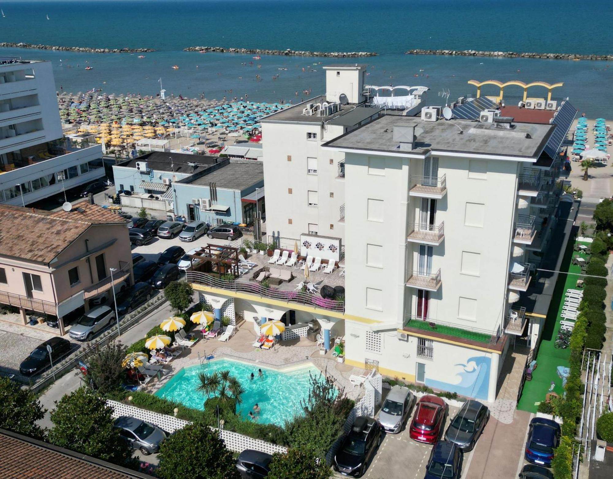 Hotel Gardenia Bellaria-Igea Marina Eksteriør billede